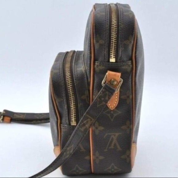 Amazon Crossbody Bag. The bag has the date code inside and designer Id of 871TH - Picture 2 of 12